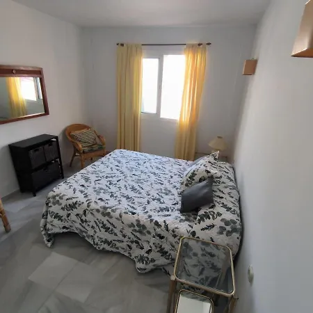 Puerto Marina Apartment *